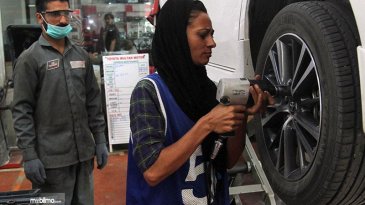 Uzma Nawaz, Mekanik Wanita di Lingkungan Otomotif Laki-Laki Pakistan