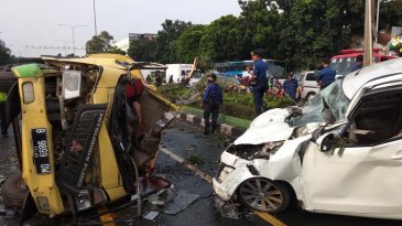 Wah, Truk Sumbang 65 Persen Kecelakaan di Jalan Tol