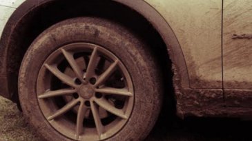 Hati-Hati, Perhatikan Beberapa Komponen Mobil Rawan Rusak Saat Musim Hujan
