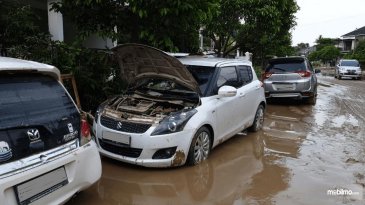 Ingin Membeli Mobil Bekas Banjir, Perhatikan 3 Kriteria Ini