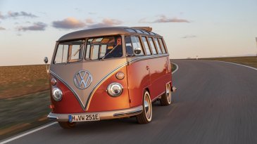 VW Kenalkan e-Bulli Concept, Mobil Listrik Mirip VW Kombi