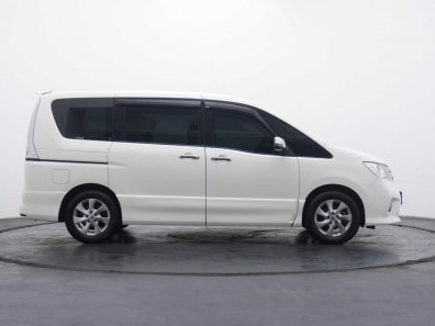 2013 Nissan Serena Highway Star Putih - Jual mobil bekas di Banten