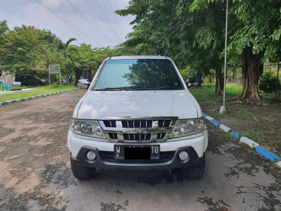2016 Isuzu Panther GRAND TOURING Putih - Jual mobil bekas di Jawa Timur