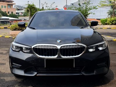 2022 BMW 3 Series Sedan Hitam - Jual mobil bekas di DKI Jakarta