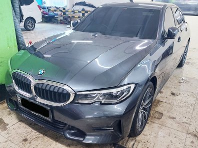 2020 BMW 3 Series 320i Sport - Jual mobil bekas di DKI Jakarta