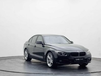 2019 BMW 3 Series Sedan Hitam - Jual mobil bekas di DKI Jakarta