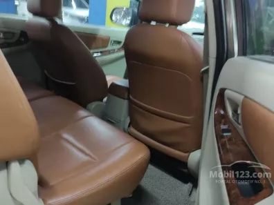 2013 Toyota Kijang Innova V MPV