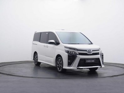 2018 Toyota Voxy 2.0 A/T Putih - Jual mobil bekas di DKI Jakarta