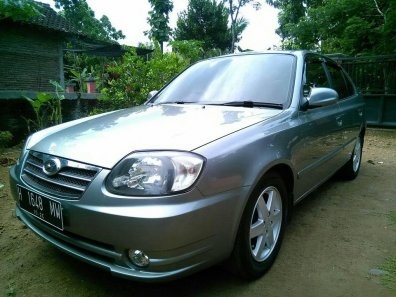2000 Hyundai Avega Brightsilver - Jual mobil bekas di Jawa Tengah