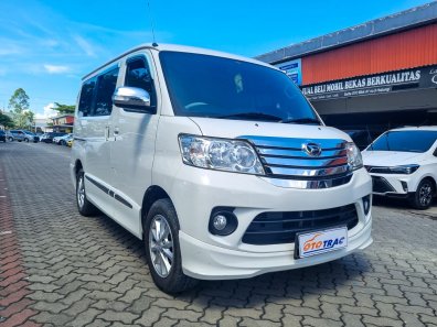 2019 Daihatsu Luxio 1.5 X M/T Putih - Jual mobil bekas di Banten