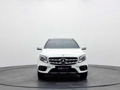 2018 Mercedes-Benz GLA 200 AMG Line Putih - Jual mobil bekas di Banten