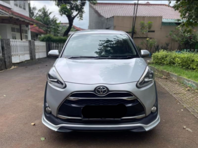 2018 Toyota Sienta Q Silver - Jual mobil bekas di DKI Jakarta