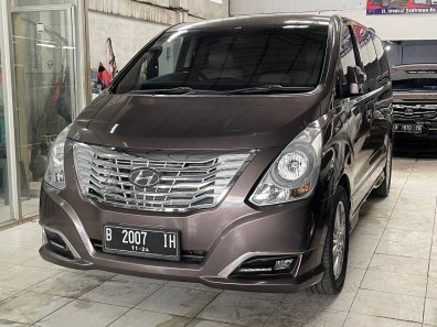 2017 Hyundai H-1 2.5L CRDi XG Coklat - Jual mobil bekas di Jawa Barat