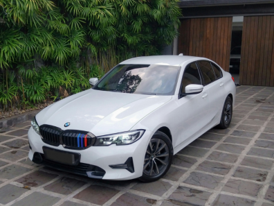 2021 BMW 3 Series 320i Putih - Jual mobil bekas di Jawa Barat