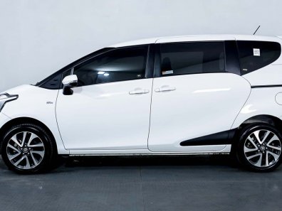 2020 Toyota Sienta V Putih - Jual mobil bekas di DKI Jakarta