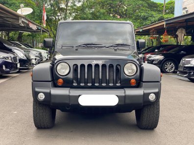 2011 Jeep Wrangler Rubicon Hitam - Jual mobil bekas di DKI Jakarta