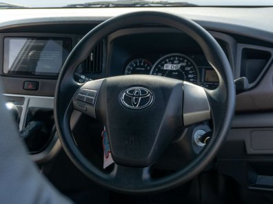 2023 Toyota  Hitam - Jual mobil bekas di DKI Jakarta