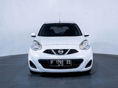 2015 Nissan March 1.2L AT Putih - Jual mobil bekas di Jawa Barat