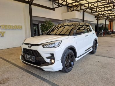 2021 Toyota Raize 1.0T GR Sport CVT (Two Tone) Putih - Jual mobil bekas di Jawa Timur