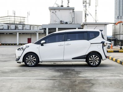 2018 Toyota Sienta V CVT Putih - Jual mobil bekas di DKI Jakarta