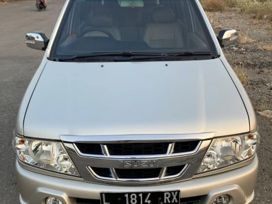 2009 Isuzu Panther LS Putih gading - Jual mobil bekas di Jawa Timur