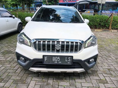 2019 Suzuki SX4 S-Cross AT Putih - Jual mobil bekas di Jawa Barat