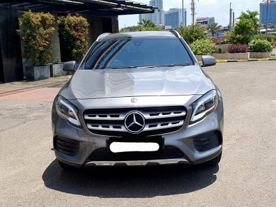 2017 Mercedes-Benz GLA 200 Gasoline Abu-abu - Jual mobil bekas di DKI Jakarta