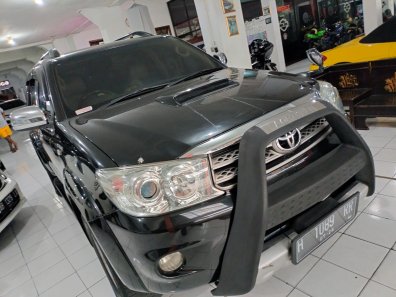 2011 Toyota Fortuner G Hitam - Jual mobil bekas di DI Yogyakarta