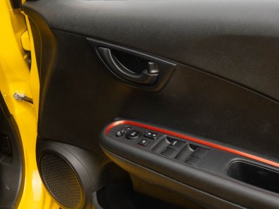 2022 Honda Brio RS Kuning - Jual mobil bekas di Jawa Barat