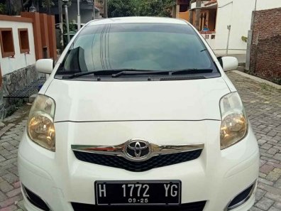 2010 Toyota Yaris E Putih - Jual mobil bekas di Jawa Tengah