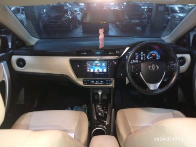 2019 Toyota Corolla Altis V AT Hitam - Jual mobil bekas di Banten
