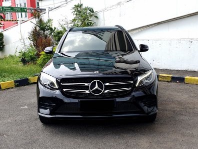 2019 Mercedes-Benz GLC 200 AMG Line Hitam - Jual mobil bekas di DKI Jakarta