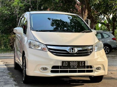2015 Honda Freed SD Putih - Jual mobil bekas di Jawa Tengah