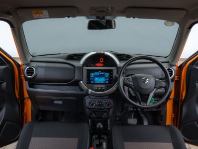 2023 Suzuki S-Presso Orange - Jual mobil bekas di Banten