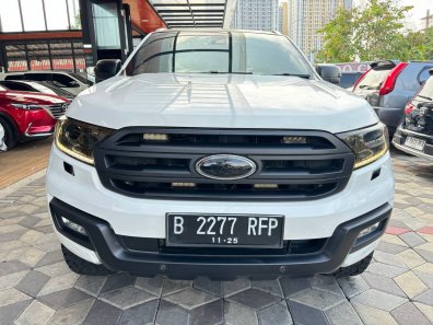 2015 Ford Everest Titanium Plus Putih - Jual mobil bekas di Jawa Barat