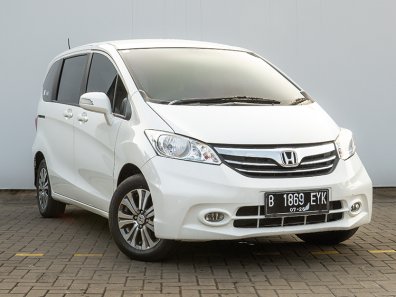 2014 Honda Freed 1.5 Putih - Jual mobil bekas di Jawa Barat