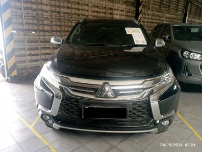 2020 Mitsubishi Pajero Sport Exceed Hitam - Jual mobil bekas di DKI Jakarta