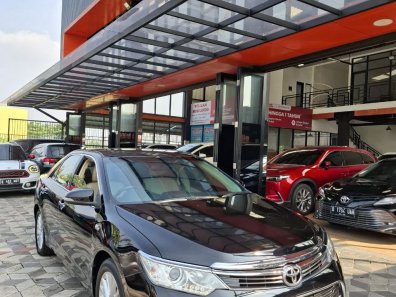 2018 Toyota Camry 2.5 V Hitam - Jual mobil bekas di Jawa Barat