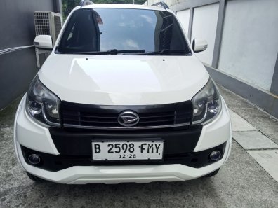 2016 Daihatsu Terios R A/T Putih - Jual mobil bekas di Banten