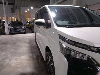 2019 Toyota Voxy 2.0 A/T Putih - Jual mobil bekas di DKI Jakarta