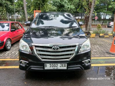 2015 Toyota Kijang Innova V Luxury A/T Gasoline Hitam - Jual mobil bekas di Jawa Barat