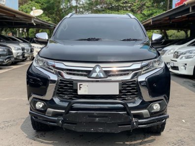 2017 Mitsubishi Pajero Sport NewDakar Ultimate 4x4 A/T Hitam - Jual mobil bekas di DKI Jakarta