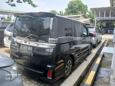 2019 Toyota Voxy 2.0 A/T Hitam - Jual mobil bekas di DKI Jakarta