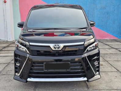 2021 Toyota Voxy 2.0 A/T Hitam - Jual mobil bekas di DKI Jakarta