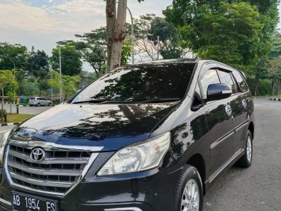 2014 Toyota Kijang Innova V Hitam - Jual mobil bekas di DI Yogyakarta