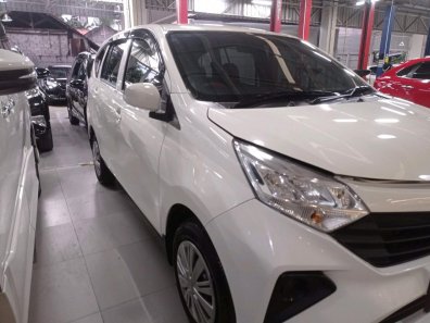 2022 Daihatsu Sigra 1.0 M MT Putih - Jual mobil bekas di Banten