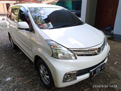 2015 Daihatsu Xenia M DELUXE Putih - Jual mobil bekas di Jawa Barat
