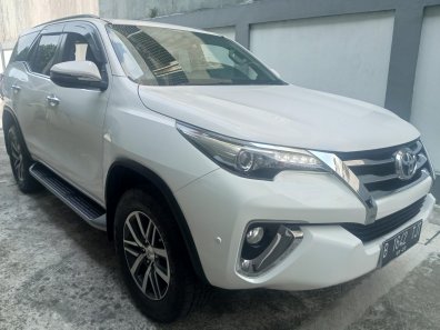 2019 Toyota Fortuner 2.4 VRZ AT Putih - Jual mobil bekas di Jawa Barat