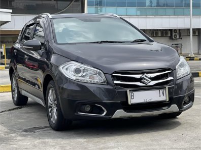 2017 Suzuki SX4 S-Cross AT Abu-abu - Jual mobil bekas di DKI Jakarta