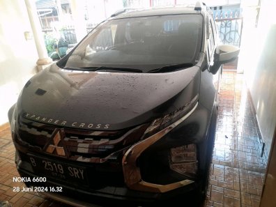 2021 Mitsubishi Xpander Cross Premium Package AT Abu-abu - Jual mobil bekas di Jawa Barat